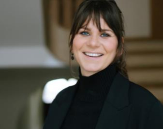 Bild zu Dr. Rebecca Gulowski erh&auml;lt Lehrpreis der Fakult&auml;t